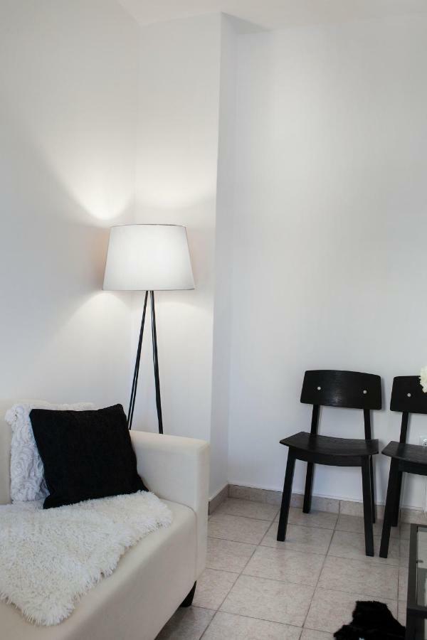 Best Located Executive Apartment In Maroussi. Athen Exterior foto